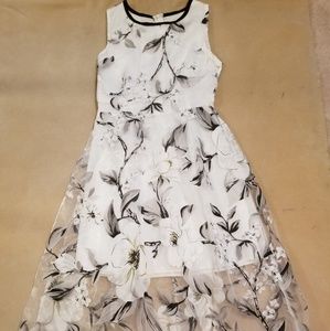 White flower maxi dress